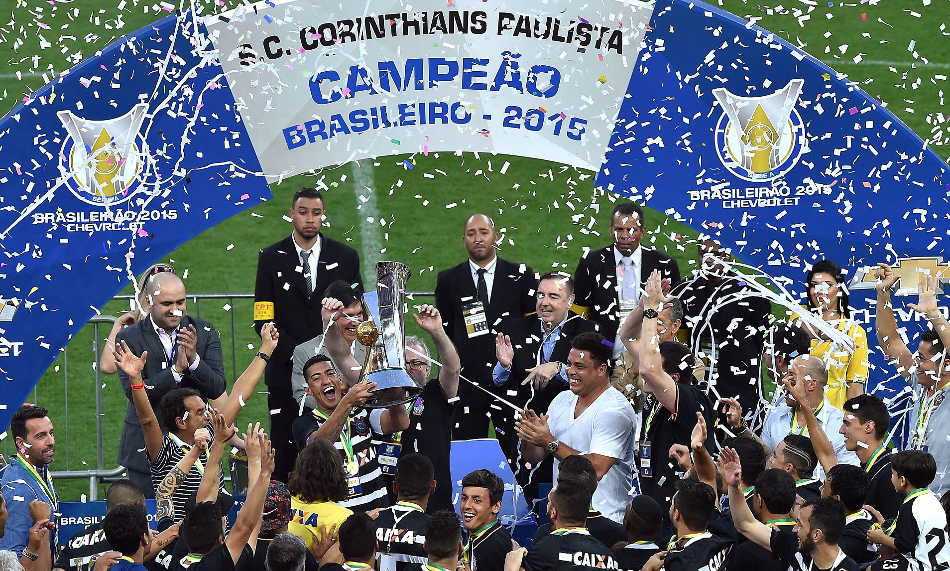 Giải vô địch quốc gia Brazil có tên là Campeonato Brasileiro Série A
