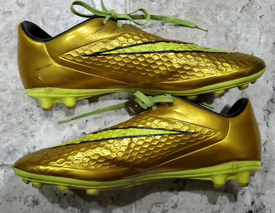 Giày của Neymar tại World Cup 2014