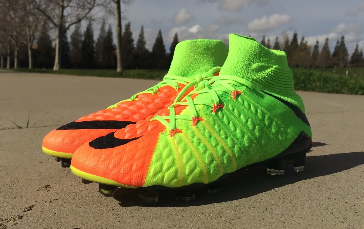 Neymar có một khoảng thời gian dài hợp tác với nhà Nike