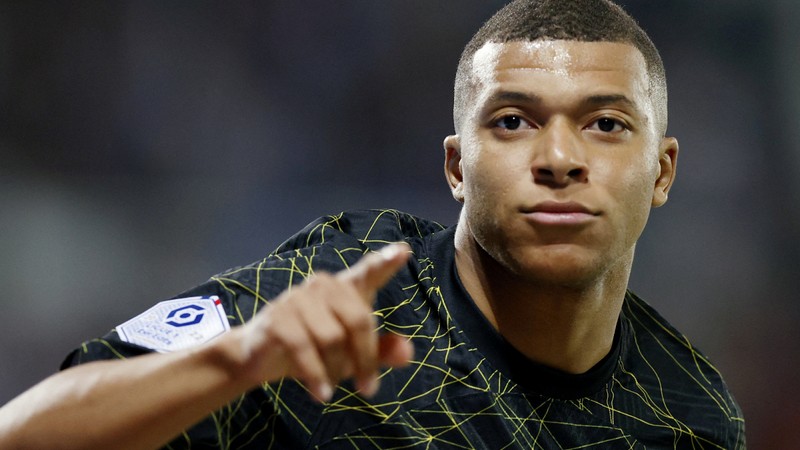 Kylian Mbappe cũng đang cạnh tranh cùng Haaland trong cuộc đua tiền đạo hay nhất thế giới