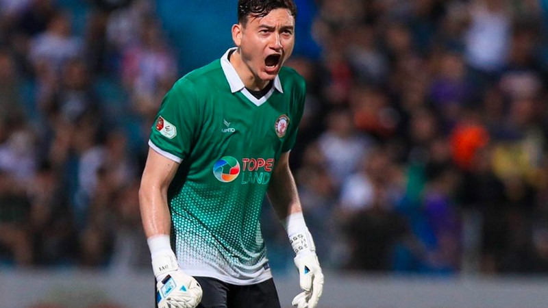 Văn Lâm vẫn luôn là cầu thủ Việt Kiểu chơi ấn tượng nhất