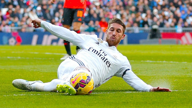 CB trong bóng đá là gì? Vai trò của CB trong bóng đá