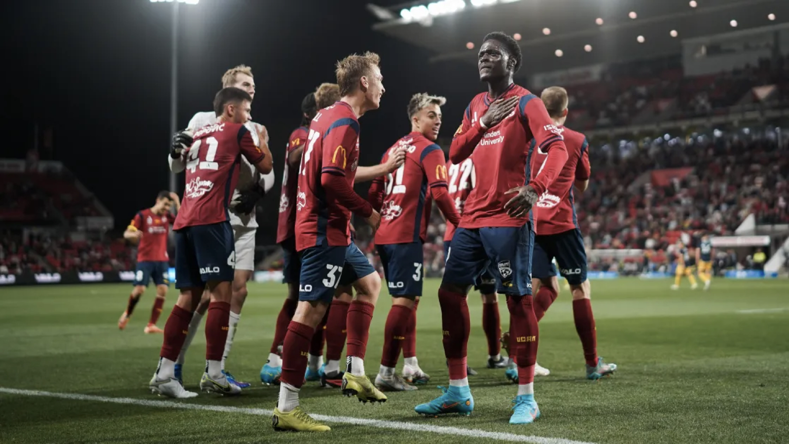 Câu lạc bộ bóng đá Adelaide United là một đội bóng lớn của Australia