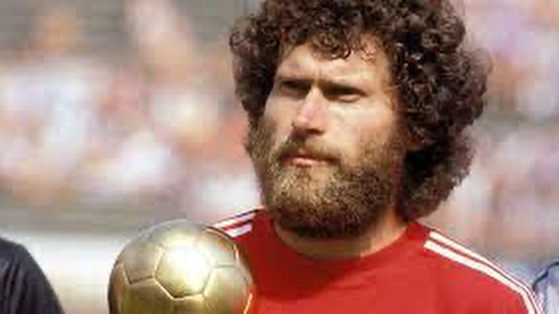Và cả huyền thoại nước Đức, Paul Breitner