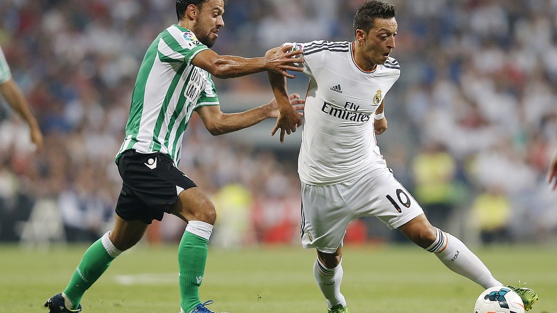 Và người chuyền bóng là một nghệ sĩ