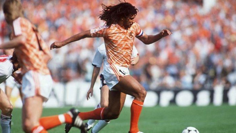 Hành trình của cầu thủ Ruud Gullit trở thành huyền thoại đã trở thành cảm hứng lớn