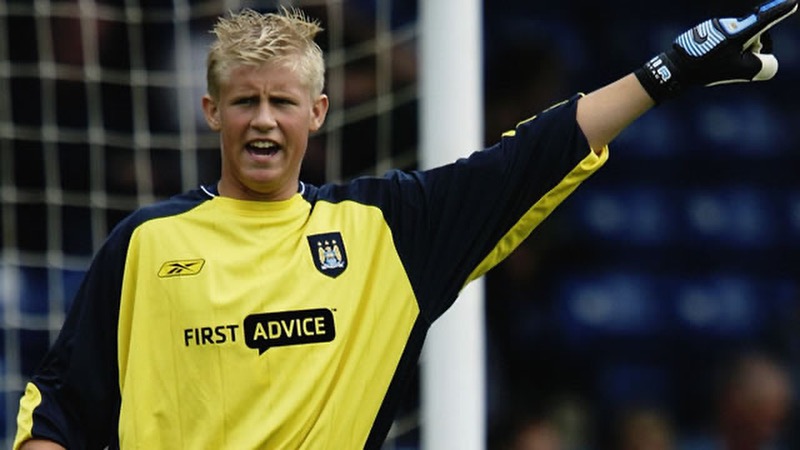 Thủ môn Kasper Schmeichel từng thất bại với Man City