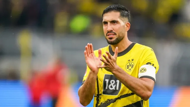 Sự nghiệp của cái tên này có lẽ cũng chẳng dám mơ tới đỉnh cao