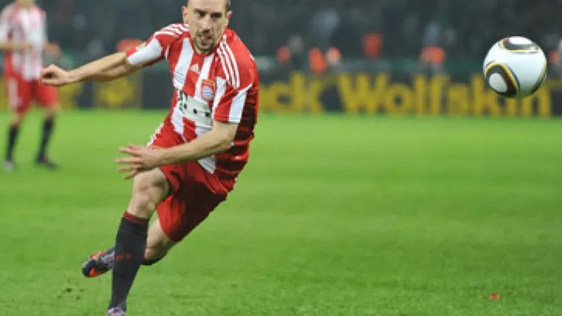 Nhưng anh cũng là một nghệ sĩ của sân cỏ