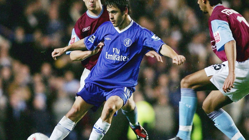 Gã nghệ sĩ chẳng thể tỏa sáng rực rỡ lâu dài