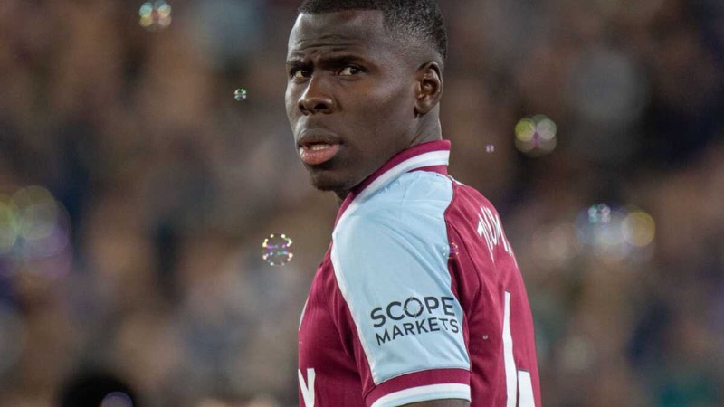 Cầu thủ Kurt Zouma - Sự nghiệp không may còn gặp nạn nhớ đời 1 Cầu thủ Kurt Zouma - Sự nghiệp không may còn gặp nạn nhớ đời