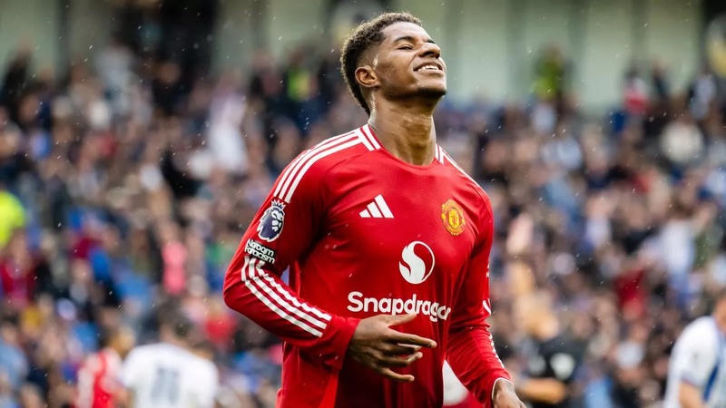 Và thành kẻ đáng ghét trong mắt người hâm mộ MU