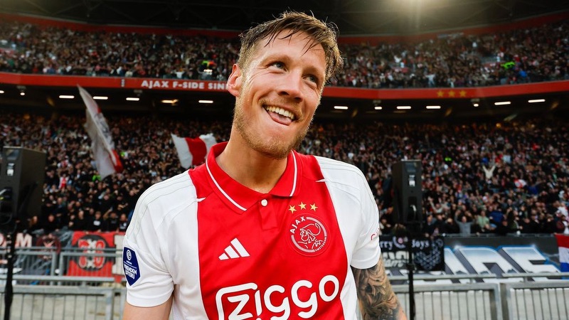 Cầu thủ Wout Weghorst - Tiền đạo tầm trung và những khoảnh khắc 1 Cầu thủ Wout Weghorst - Tiền đạo tầm trung và những khoảnh khắc