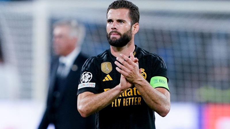 Cầu thủ Nacho - Đánh đổi cả sự nghiệp cho giây phút vĩ đại 1 Cầu thủ Nacho - Đánh đổi cả sự nghiệp cho giây phút vĩ đại