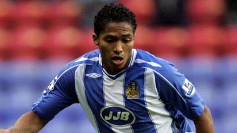 Cầu thủ Antonio Valencia đã gây ấn tượng của mình khi là một cầu thủ trẻ