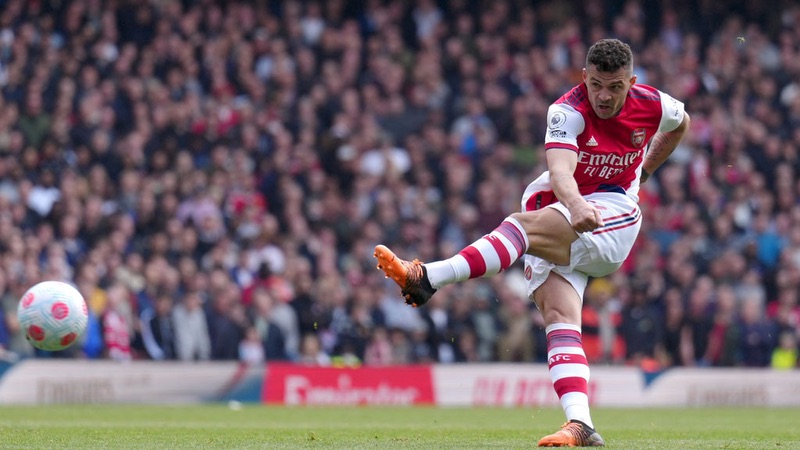 Và sau đó cũng chơi và tỏa sáng tại những đội bóng lớn