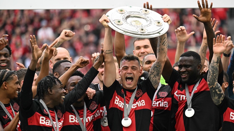 Nhưng sau tất cả, cầu thủ Granit Xhaka cũng có được thành công đáng ghi nhận