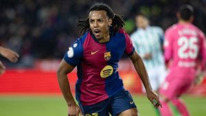 Cầu thủ Jules Kounde - Khiêm tốn và hành trình đỉnh cao tại Châu Âu