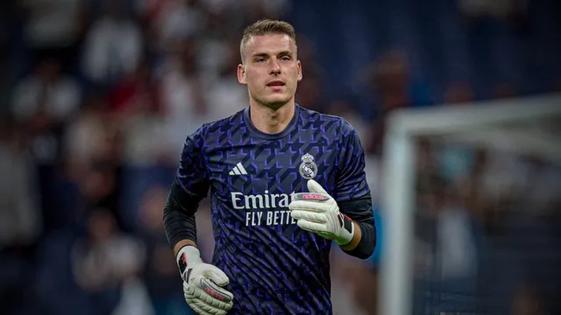 Thủ môn Andriy Lunin - Sau dấu ấn to lớn lại là những khó khăn 1 Thủ môn Andriy Lunin - Sau dấu ấn to lớn lại là những khó khăn