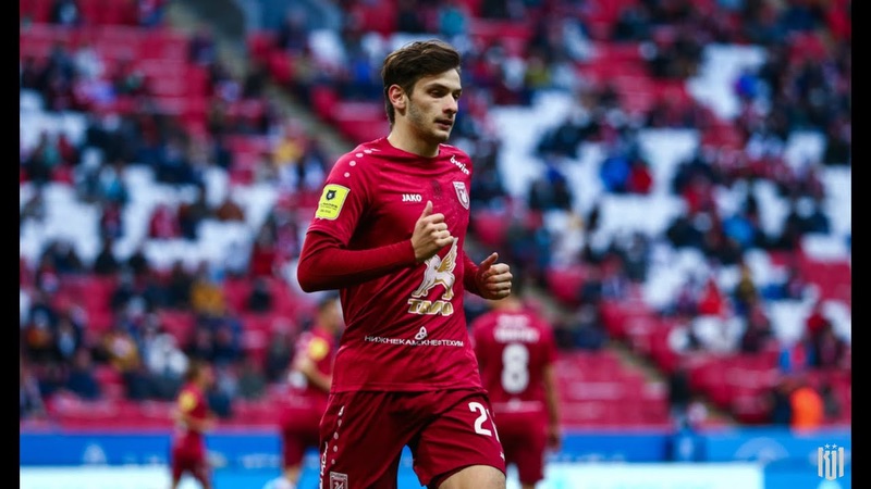 Cầu thủ Khvicha Kvaratskhelia cũng từng gặp không ít khó khăn trong sụ nghiệp